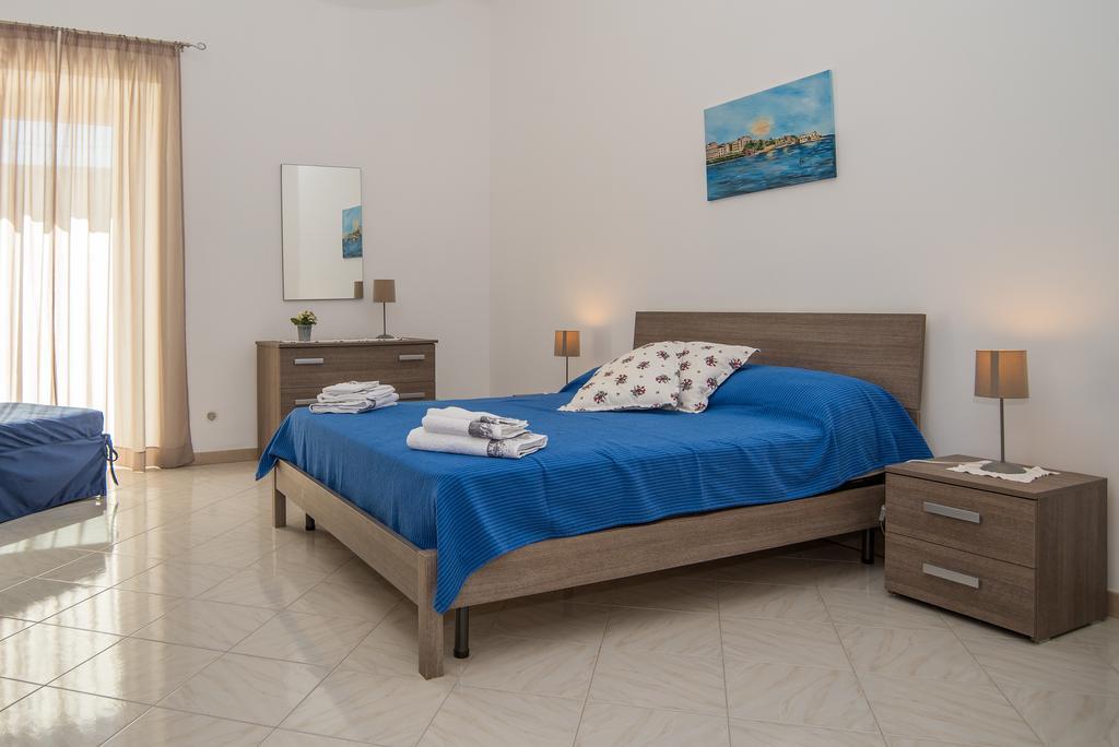 Ferienwohnung Un Affaccio Sul Borgo Marzamemi Exterior foto